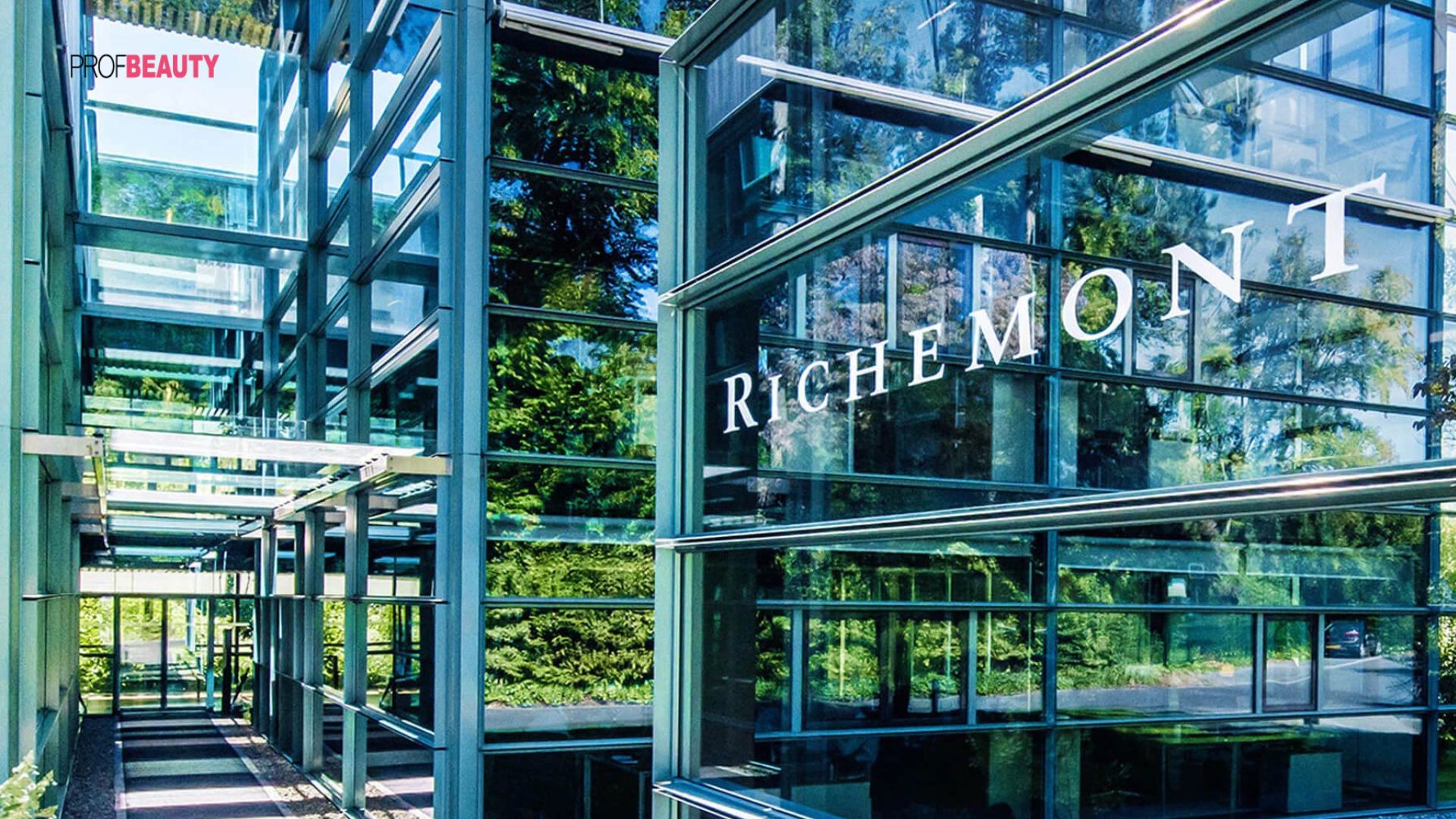 Richemont tăng trưởng nhờ Cartier và Van Cleef & Arpels giữa lúc ngành xa xỉ chững lại